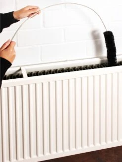 Biegbare Heizkörper-Bürste