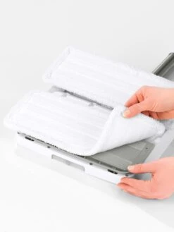 Akku-Vibrations-Mopp Mit LED-Beleuchtung -Wenko shop cleanmaxx akku vibrations mopp led beleuchtung 0001709396 2