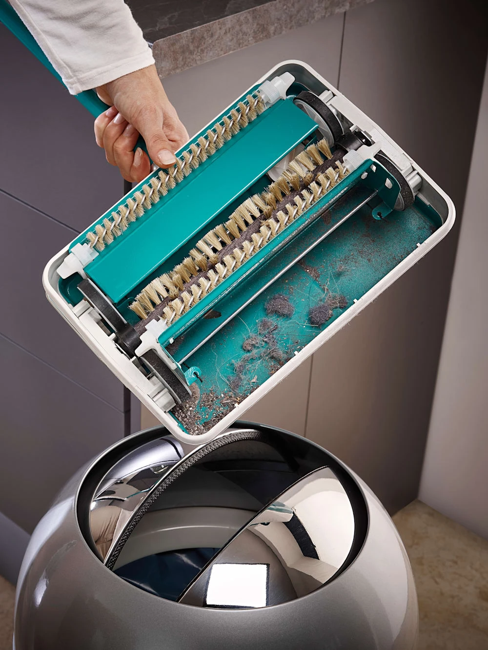 Leifheit Teppichkehrer 4 Leifheit Teppichkehrer – Bild 4