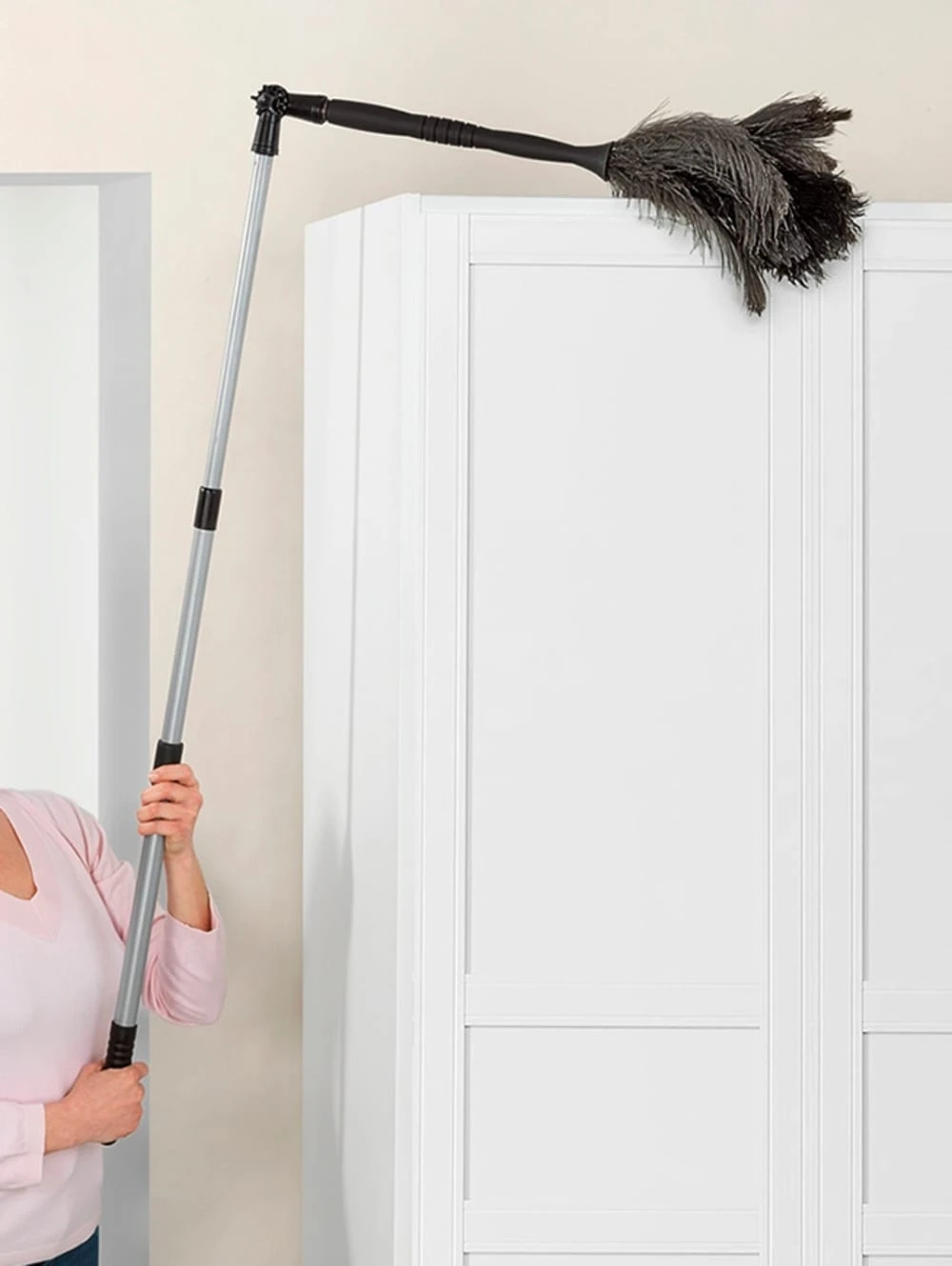 Wenko Knickbarer Straußenfeder-Staubwedel Mit Abnehmbarem Teleskopstiel 1 Wenko Knickbarer Straußenfeder-Staubwedel Mit Abnehmbarem Teleskopstiel